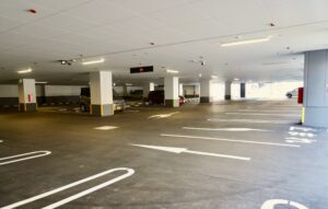 写真_駐車場内部